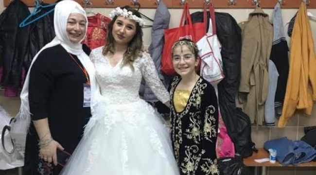 Defileden düğüne