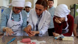 Engelsiz Mutfak Atölyesi’yle engeller ortadan kaldırılıyor