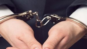 FETÖ şüphelileri askeri bölgede yakalandı