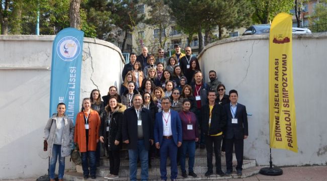 Liseliler ergenliği konuştu