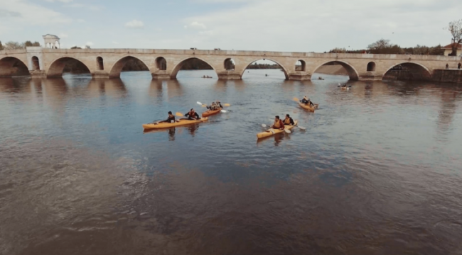Nehir’de kona kayak maratonu