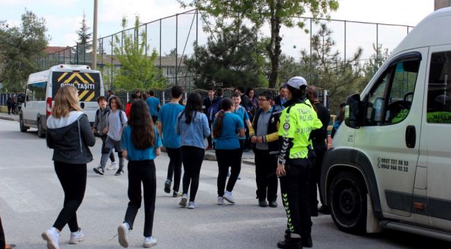 Okul servisleri denetlendi