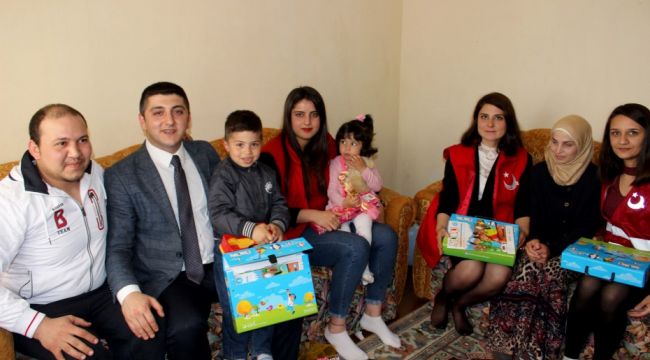 Suriyeli aileye ramazan paketi