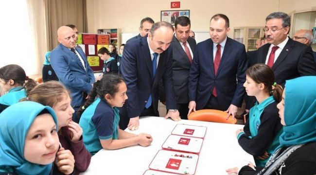 Vali Canalp Okul Ziyaretlerine Devam Ediyor