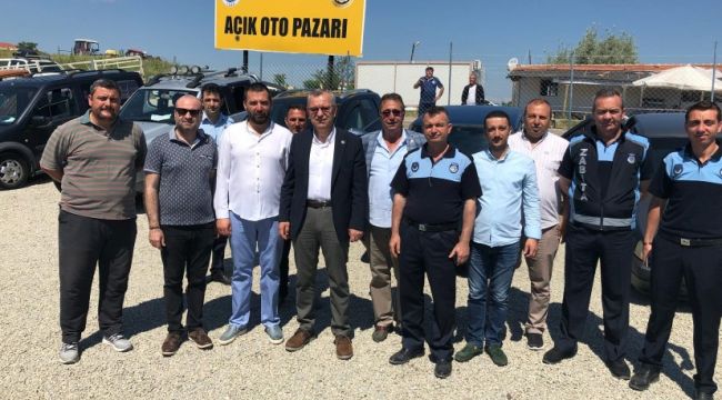 Açık oto pazarı yeni yerinde