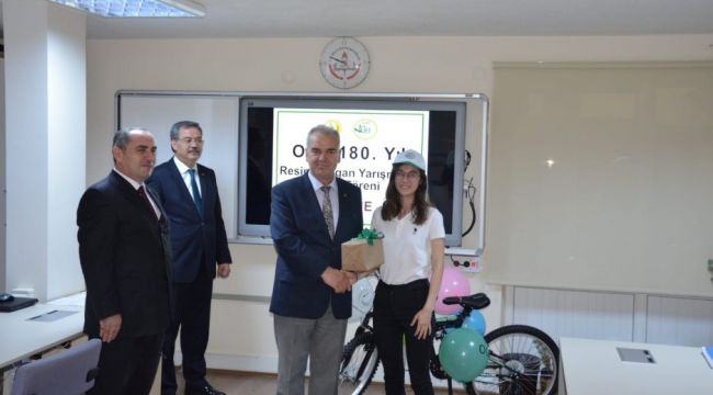 Çevreci öğrenciler ödüllerini aldı
