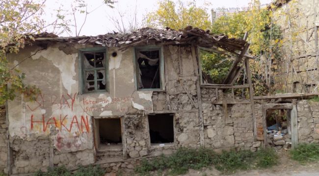 Ya onarılacak ya da yıkılacak