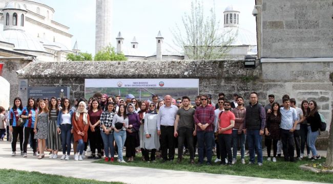 II. Bayezid Külliyesi rekora doymuyor