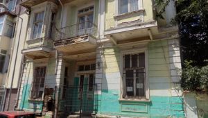 Mithatpaşa’da tarihi eser sorunu