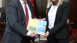 Öğretim Üyesi Taş’tan iki yeni kitap