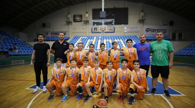 Şampiyon Şükrüpaşa Spor