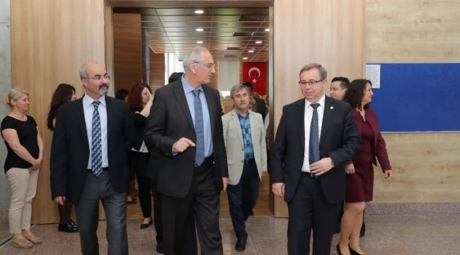 Senato ‘Atatürk’ dedi