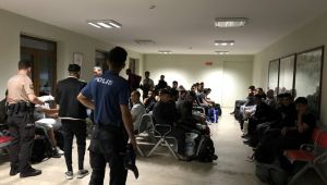 Tren Garı'nda kaçak göçmen denetimi