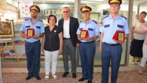 Belediye bandosuna plaket 