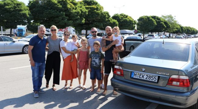 Kurbanı memleketlerinde kesecekler