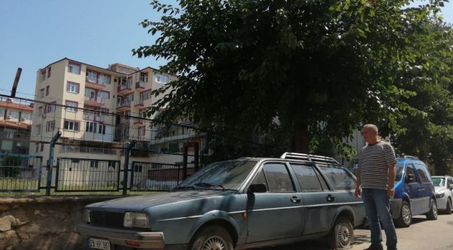 Park yeri işgalcileri: Hurda Araçlar