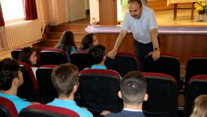 Vali’den gençlere nasihat