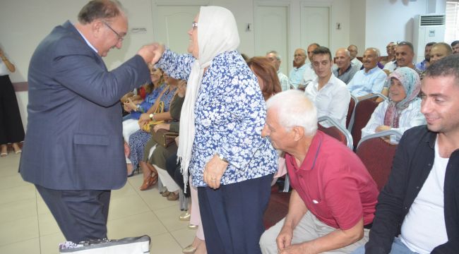 Ak Parti teşkilatları bayramlaştı