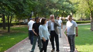Aksal muhtarlarla bir araya geldi