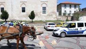 Bekleme yapan faytonculara ceza