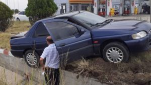 Trafik kazası güvenlik kamerasında