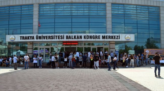 TÜ’ye büyük ilgi