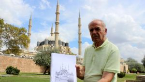 Osmanlı başkentleri albümü için çiziyor