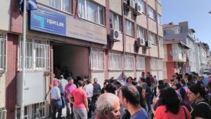 Yarım günde 4 yüz kişi iş için kapıda bekledi