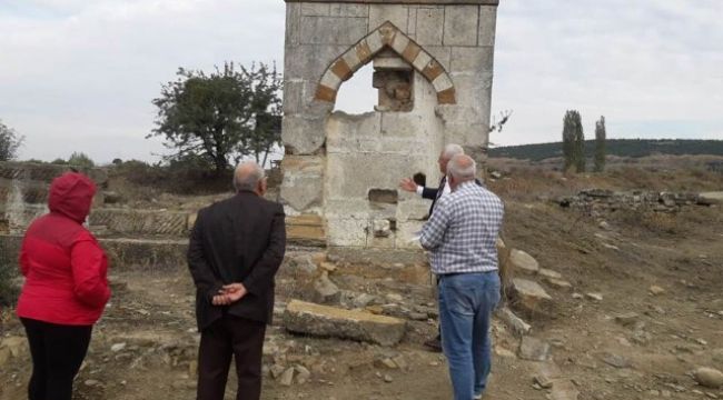 Arkeologlar tarihi çeşme ve kuyuları inceledi