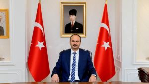 “ Cumhuriyeti coşku ve gururla kutluyoruz”