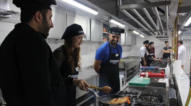 Genç girişimciler öğrencilerle buluştu