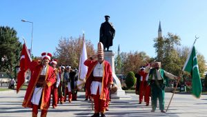 Mehterandan Mehmetçiğe asker selamı