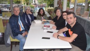 Toplantıda kitaplar konuşuldu