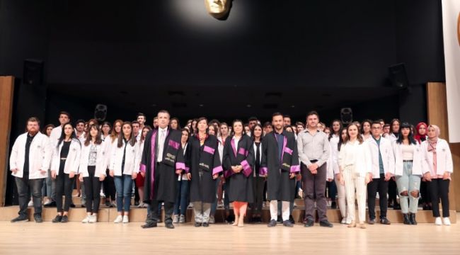 TÜ’de beyaz önlük töreni