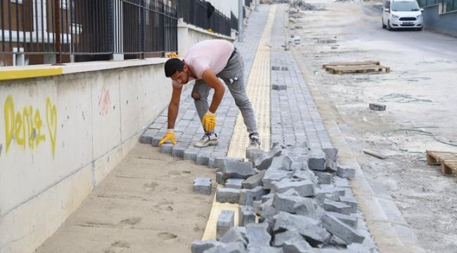 Yaya kaldırımları revize ediliyor
