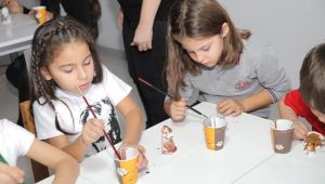 “Atatürk’le yaşamak”