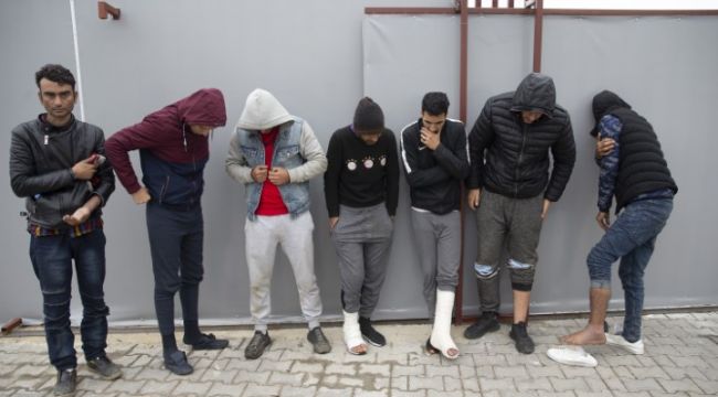 Komşunun göçmenlere zulmü sürüyor