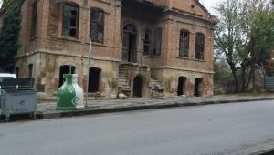 Muhtardan konak için resmi adım 