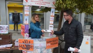 Şiddete karşı bilgi standı