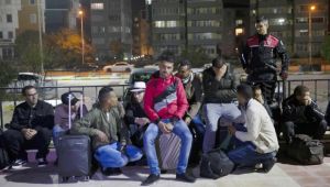 Tren istasyonunda kaçak operasyonu