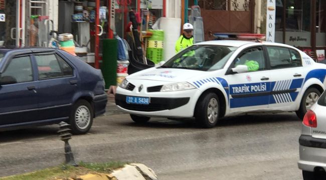 Yola tabela koyanlara ceza