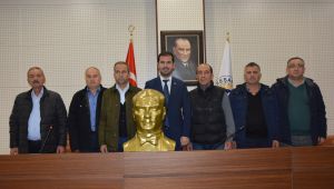 Belediyeden köylere Atatürk büstü