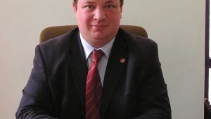 ‘Dünya düzeni toplumları eziyor’