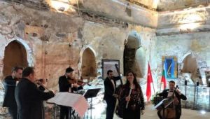 Kutluer’den Filibe’de unutulmaz konser