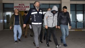 Sınırda 5 FETÖ şüphelisi yakalandı