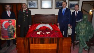 Ulu öndere görkemli tören