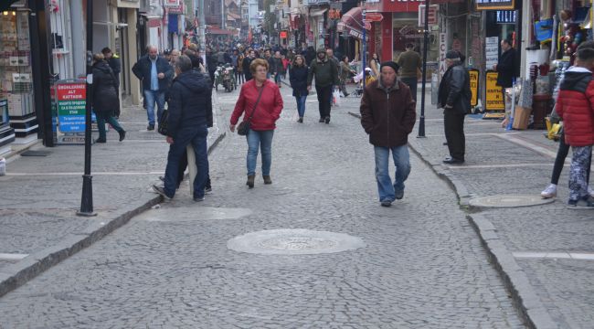 Esnaf çöp kutusu istiyor