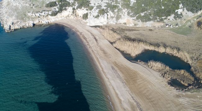 İzinsiz alınan kumlar aynı yerine konuldu