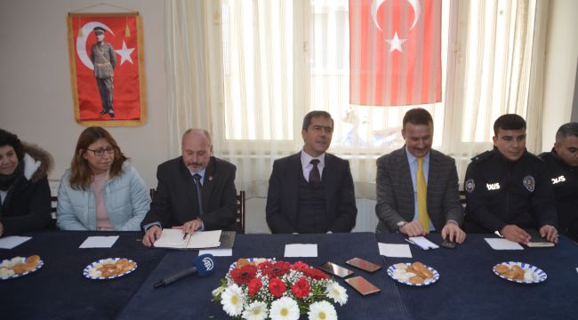 Kurt’tan dolandırıcı uyarısı