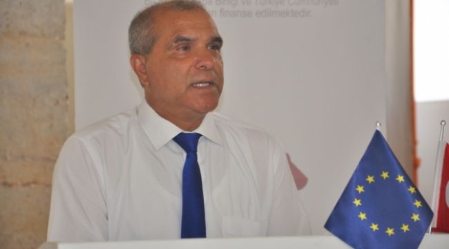 Şallı, roman derneklerini eleştirdi